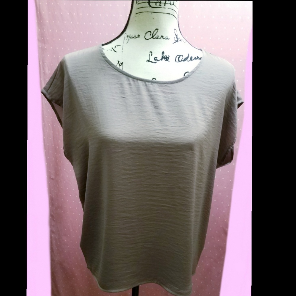 Dress Top in the color Purple